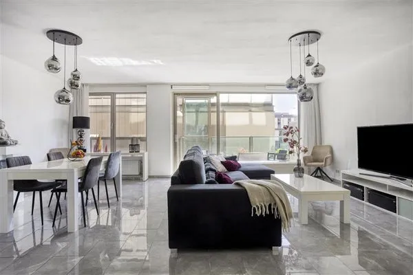 Apartment for sale: Willem Augustinstraat 131, Laan van Spartaan Amsterdam