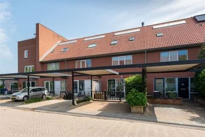 Tussenwoning te koop: Willem Bontekoestraat 146, Oostvaardersbuurt West Almere