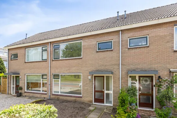 Tussenwoning te koop: Willem de Zwijgerlaan 130, Zonnemaat Zevenaar