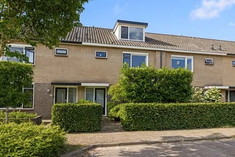 Tussenwoning te koop: Willem de Zwijgerlaan 3, Hoevelaken-Stoutenburgerlaan-Oost Hoevelaken