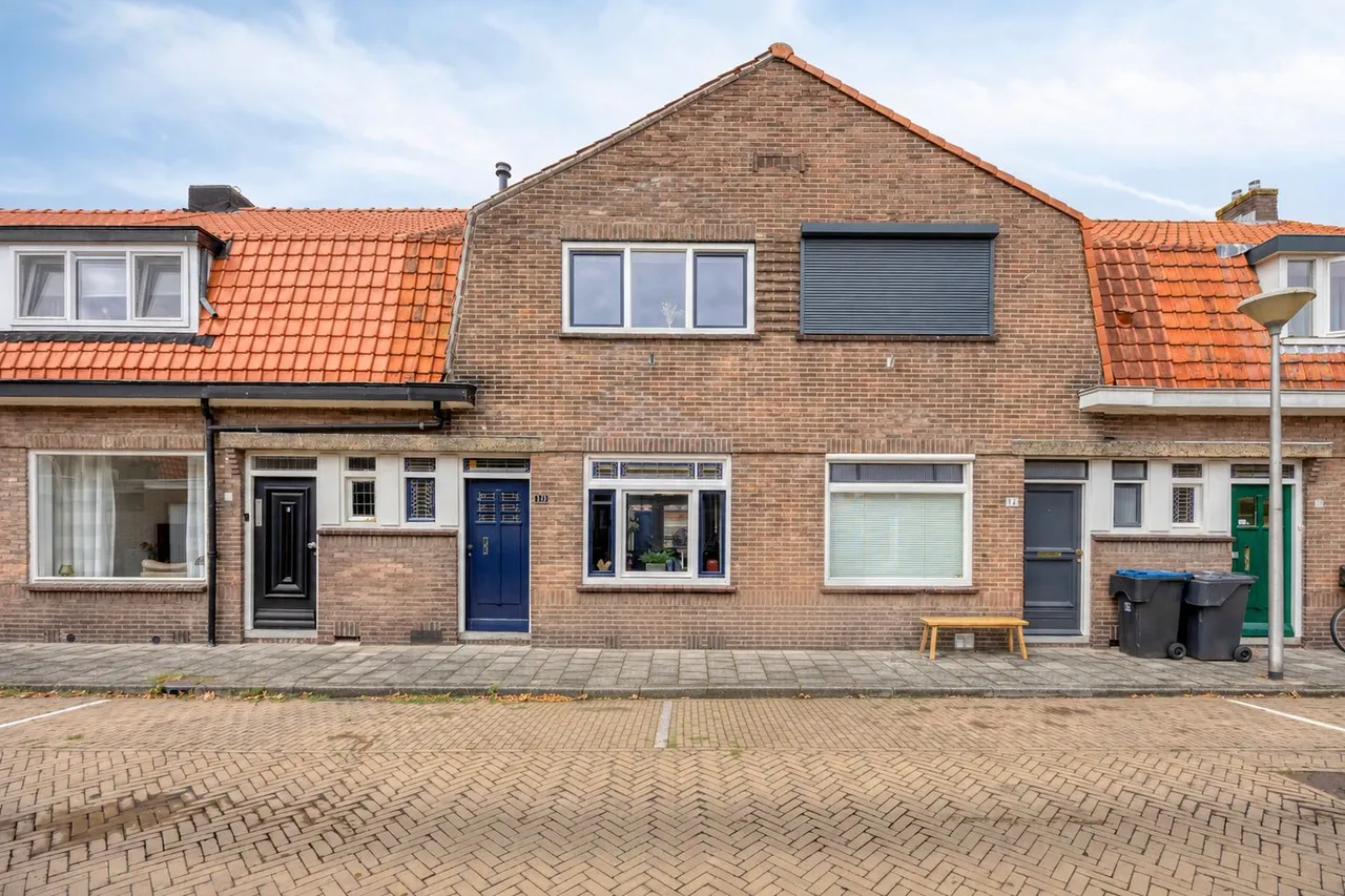 Tussenwoning te koop: Willem de Zwijgerstraat 12, Kampen