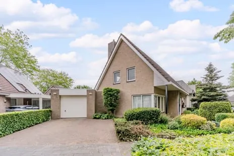 Vrijstaande woning te koop: Willem Dreeslaan 101, Staatsliedenbuurt Oosterhout (Nb)