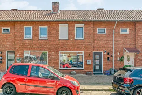 Tussenwoning te koop: Willem Kloosstraat 18, Ossenkoppelerhoek Oost Almelo
