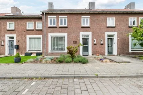 Tussenwoning te koop: Willem Knaapenstraat 61, Braakhuizen-Zuid Geldrop