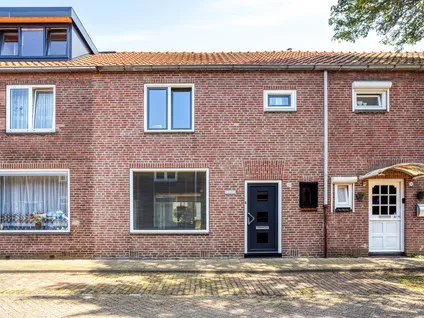 Tussenwoning te koop: Willem Knuttelstraat 30, Melis Stokestraat Tilburg