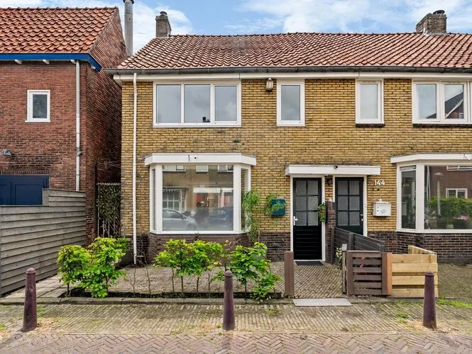Hoekwoning te koop: Willem Loréstraat 146, Welgelegen Leeuwarden