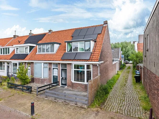 Hoekwoning te koop: Willem Loréstraat 67, Welgelegen Leeuwarden