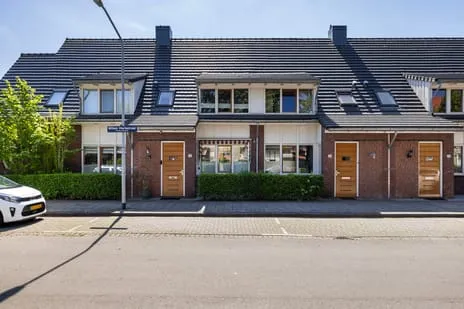 Tussenwoning te koop: Willem Marisstraat 24, Jacob Marisstraat en omgeving Dordrecht