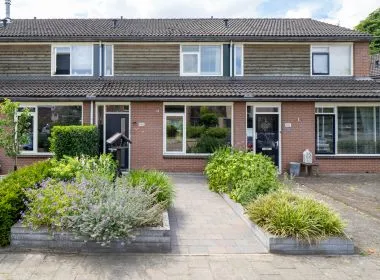 Tussenwoning te koop: Willem Royaardsstraat 105, Weijinkshoek Hengelo