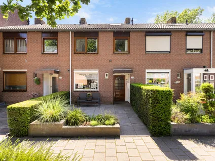 Tussenwoning te koop: Willem Schippersweg 30, Hilverbeek en omgeving Zwijndrecht