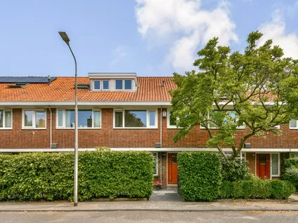 Tussenwoning te koop: Willem Van Beijerenlaan 8, Randwijck West Amstelveen