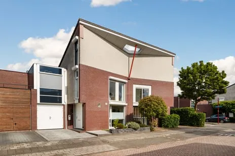 Tussenwoning te koop: Willem Walravenhove 40, Hoven-West Nieuwegein