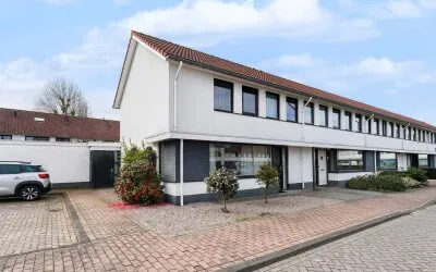Hoekwoning te koop: Willem Alexanderhof 37, Waalwijk