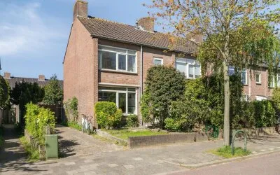 Hoekwoning te koop: Willem Barentszweg 30, Van Riebeeckkwartier Hilversum