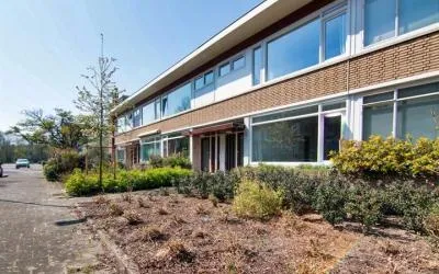 Tussenwoning te huur: Willem de Nobelaerlaan 21, Bovenveen noord Voorburg