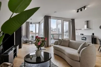 Appartement te huur: Willem de Zwijgerstraat 8D, Overschie Rotterdam