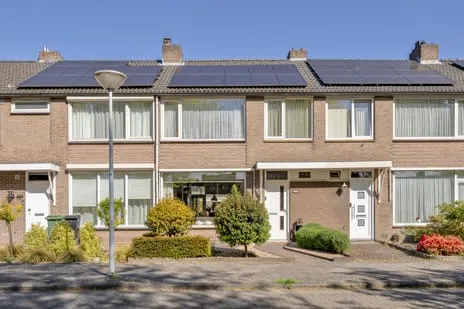 Tussenwoning te koop: Willem de Zwijgerweg 104, Naastenbest Best