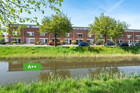 Tussenwoning te koop: Willem Klooshove 9, Hoven-Oost Nieuwegein