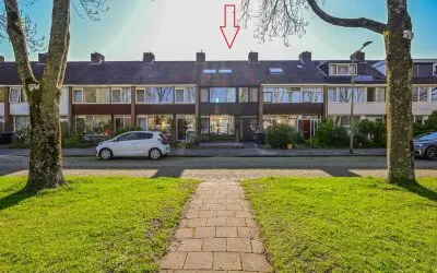Tussenwoning te koop: Willem Klooslaan 11, Zijdelwaard Uithoorn