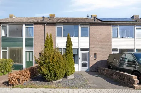 Tussenwoning te koop: Willem van Oranjestraat 21, Buren Tielseweg Buren (Ge)