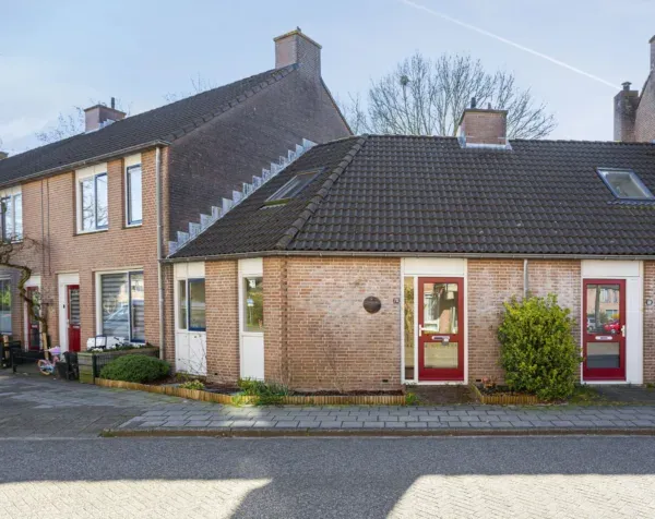 Tussenwoning te koop: Willem van Otterloostraat 78, Willem III Amersfoort