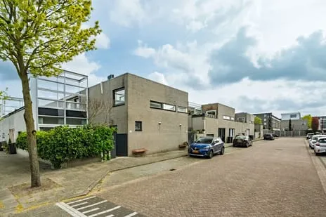 Tussenwoning te koop: Willem Walravenhove 23, Hoven-West Nieuwegein