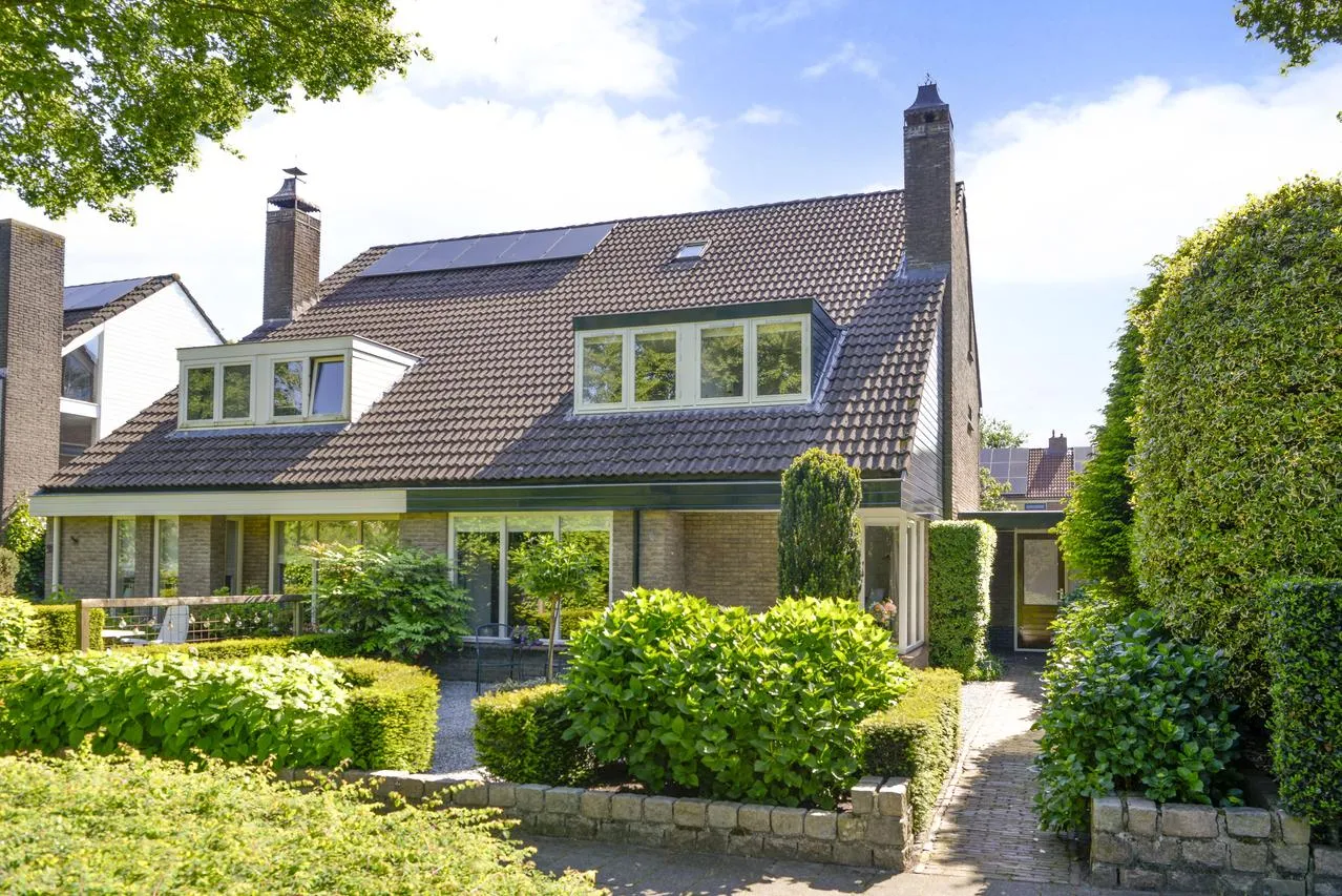 Tussenwoning te koop: Willemserf 94, Eemnes