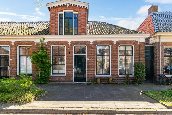 Hoekwoning te koop: Willemstraat 5, Herewegbuurt Groningen
