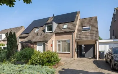 Tussenwoning te koop: Willibrordusweg 35, Esch Esch