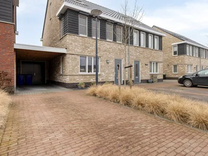 Tussenwoning te koop: Wim Boonsstraat 11, Raamsdonk Raamsdonk