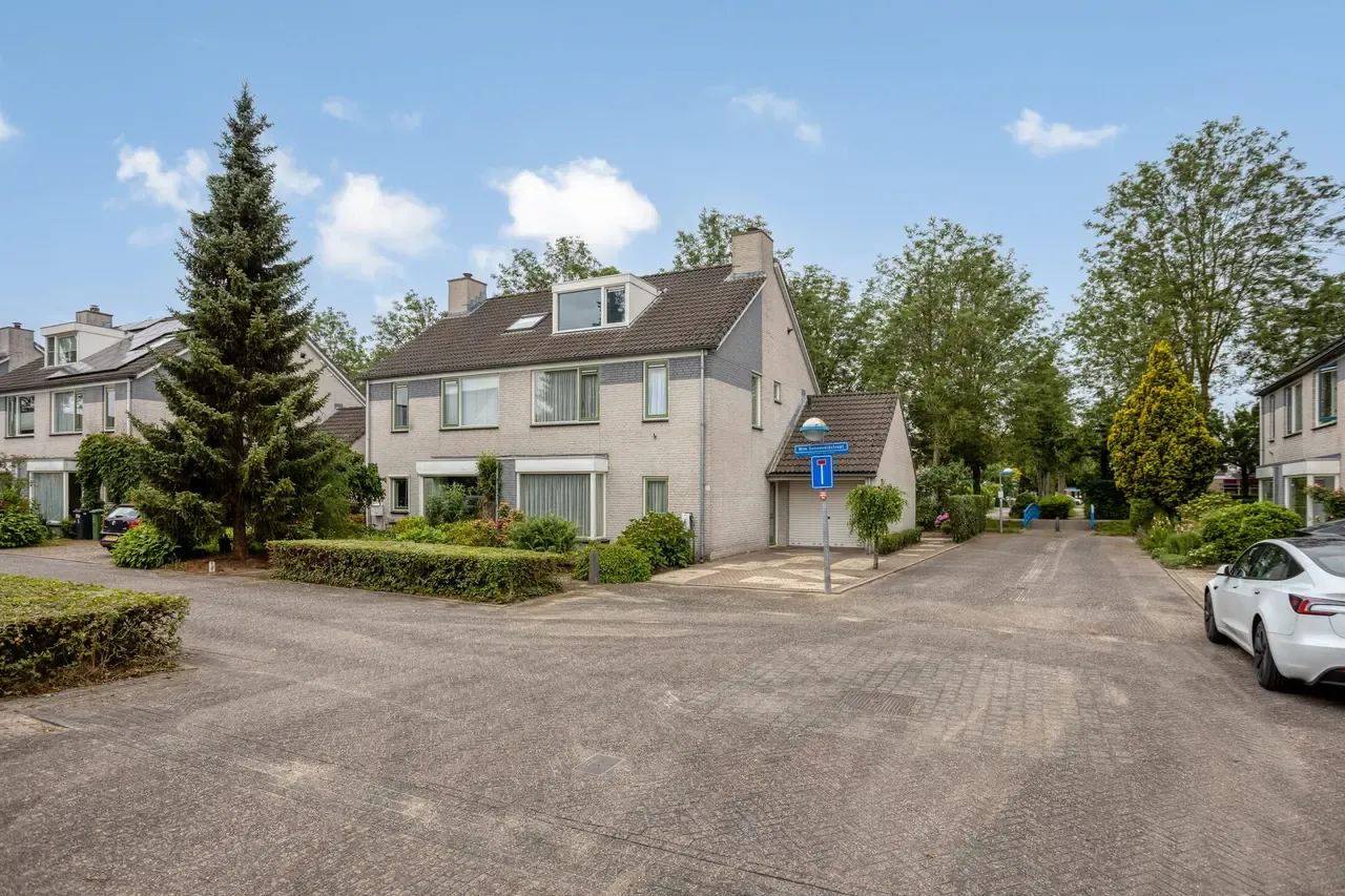 Twee-onder-één-kap te koop: Wim Sonneveldstraat 39, Wageningen