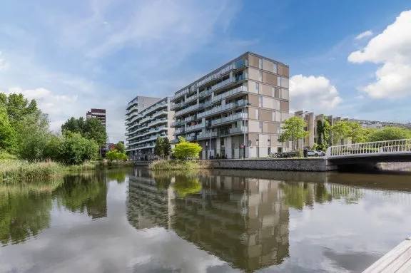 Appartement te huur: Wim Van Estlaan 1, Laan van Spartaan Amsterdam