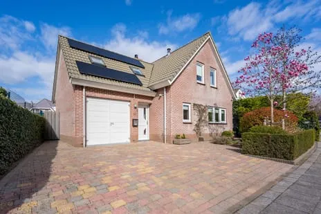 Vrijstaande woning te koop: Wim Schuhmacherhof 8, Tussen de Vaarten Z.- Noordoost Almere