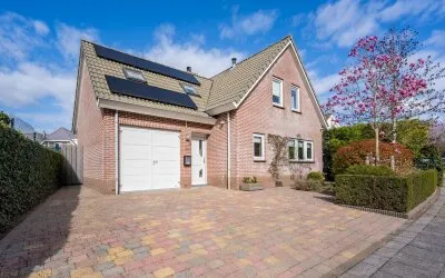 Vrijstaande woning te koop: Wim Schuhmacherhof 8, Tussen de Vaarten Z.- Noordoost Almere