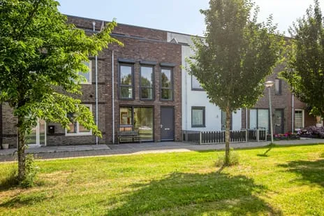 Tussenwoning te koop: Wimpelplantsoen 105, Noorderplassen W.-Oost Almere