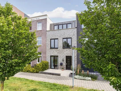 Terraced house for sale: Wimpelplantsoen 124, Noorderplassen W.-Oost Almere