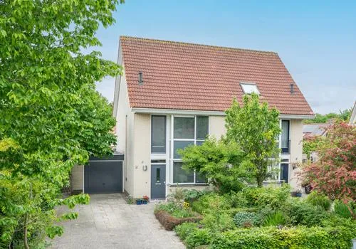 Twee-onder-één-kap te koop: Windbaan 111, Derde woonwijk Zeewolde