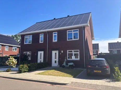 Twee-onder-één-kap te huur: Windhaag 3, Linne Linne