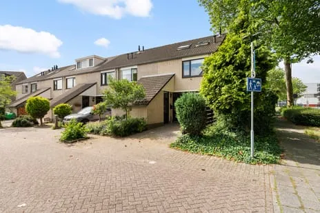 Corner house for sale: Windmolen 1, Molenbuurt Capelle Aan Den Ijssel