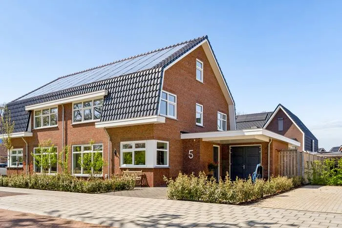 Twee-onder-één-kap te koop: Windpeluw 5, Verspreide huizen Zuiderzeeland Nunspeet Nunspeet