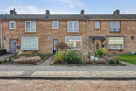 Tussenwoning te koop: Windslaan 25, Almelo