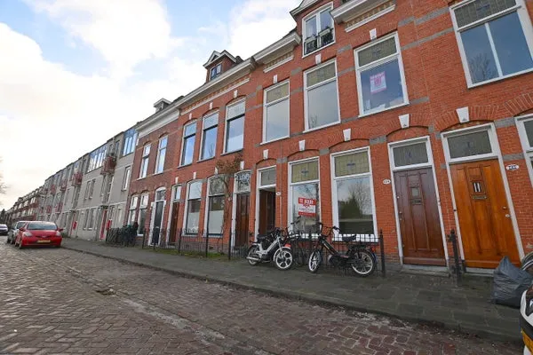 Appartement te huur: Winschoterdiep 123, Oosterpoort Groningen