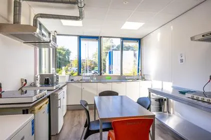 Kamer te huur: Winschoterdiep, Groningen