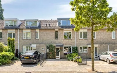 Tussenwoning te koop: Winston Churchilllaan 17, Generalenbuurt Eindhoven