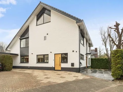Vrijstaande woning te koop: Winterakoniet 9, Breukelen