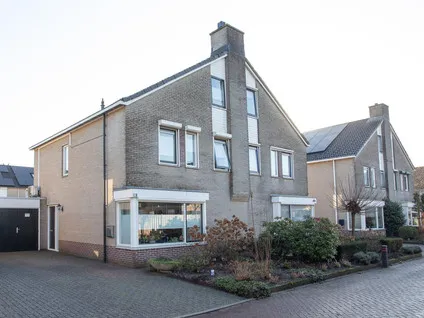 Tussenwoning te koop: Wintergroen 13, Kruidenwijk Noord Nijverdal
