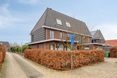 Twee-onder-één-kap te koop: Winterjan 4, Schuytgraaf-Noord Arnhem