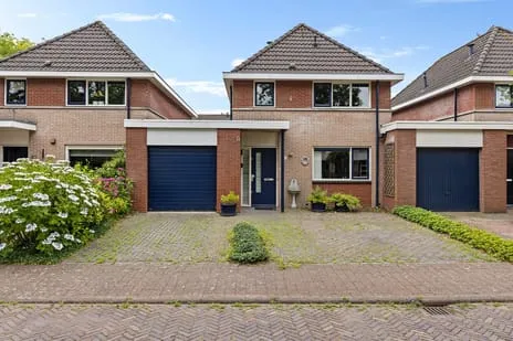Terraced house for sale: Winterkoning 29, Klein Engendaal Noord Soest