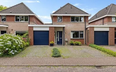 Terraced house for sale: Winterkoning 29, Klein Engendaal Noord Soest