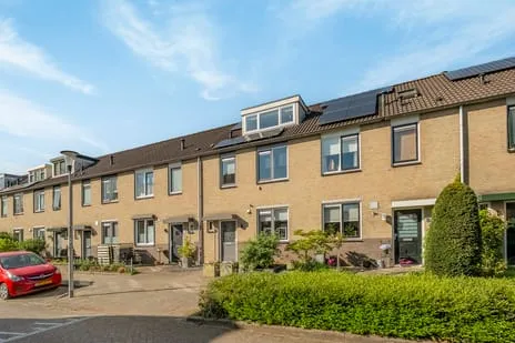 Tussenwoning te koop: Winterkoning 36, Oud-Beijerland Zoomwijck Oud-Beijerland
